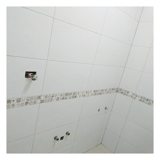 貴新路詹小姐-浴室工程-完工實景，民豐工程不僅注重施工品質，更重視客戶的整體體驗。在工程完成後，我們會進行徹底的清潔工作，確保工地及周邊環境的整潔