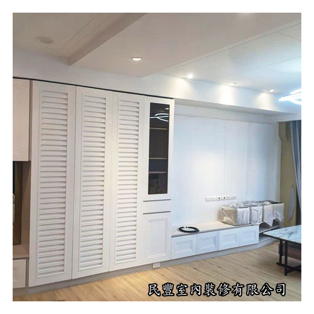 工廠製家俱、衣櫃、櫥櫃之七-完工實景，完工的家具不僅外觀精美，功能性更是出色。我們注重每個細節的處理，從抽屜滑軌的順暢度到門板的貼合度，每一處都經過反覆測試與調整，確保客戶獲得最佳使用體