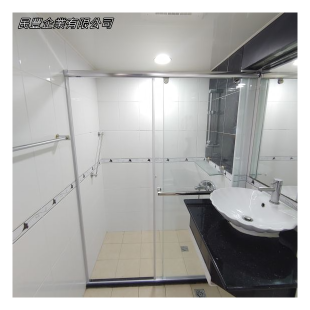 安和路楊小姐-綜合工程-完成所有修補與粉刷工作後，房間空間呈現出煥然一新的面貌，成功擴大了可使用面積並提升了整體視覺效果