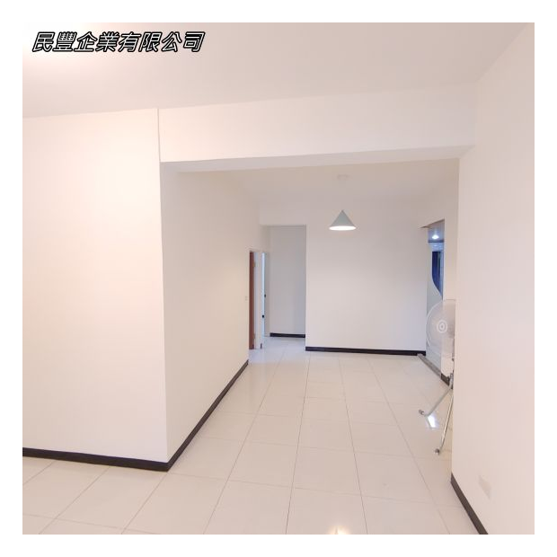 學府路丁小姐-綜合工程-除了解決下層天花板問題，我們同時對頂樓的鐵皮屋頂進行了維護處理，以從源頭上防止問題再次發生。我們為屋頂鐵皮進行了全面的防銹漆處理，延長其使用壽命並提高防水性能