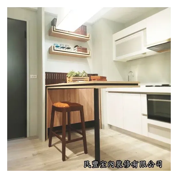 工廠製家俱、衣櫃、櫥櫃之二-我們的設計團隊具備豐富的空間規劃經驗，能夠根據您的居家環境特性，提供最適合的櫃體設計方案